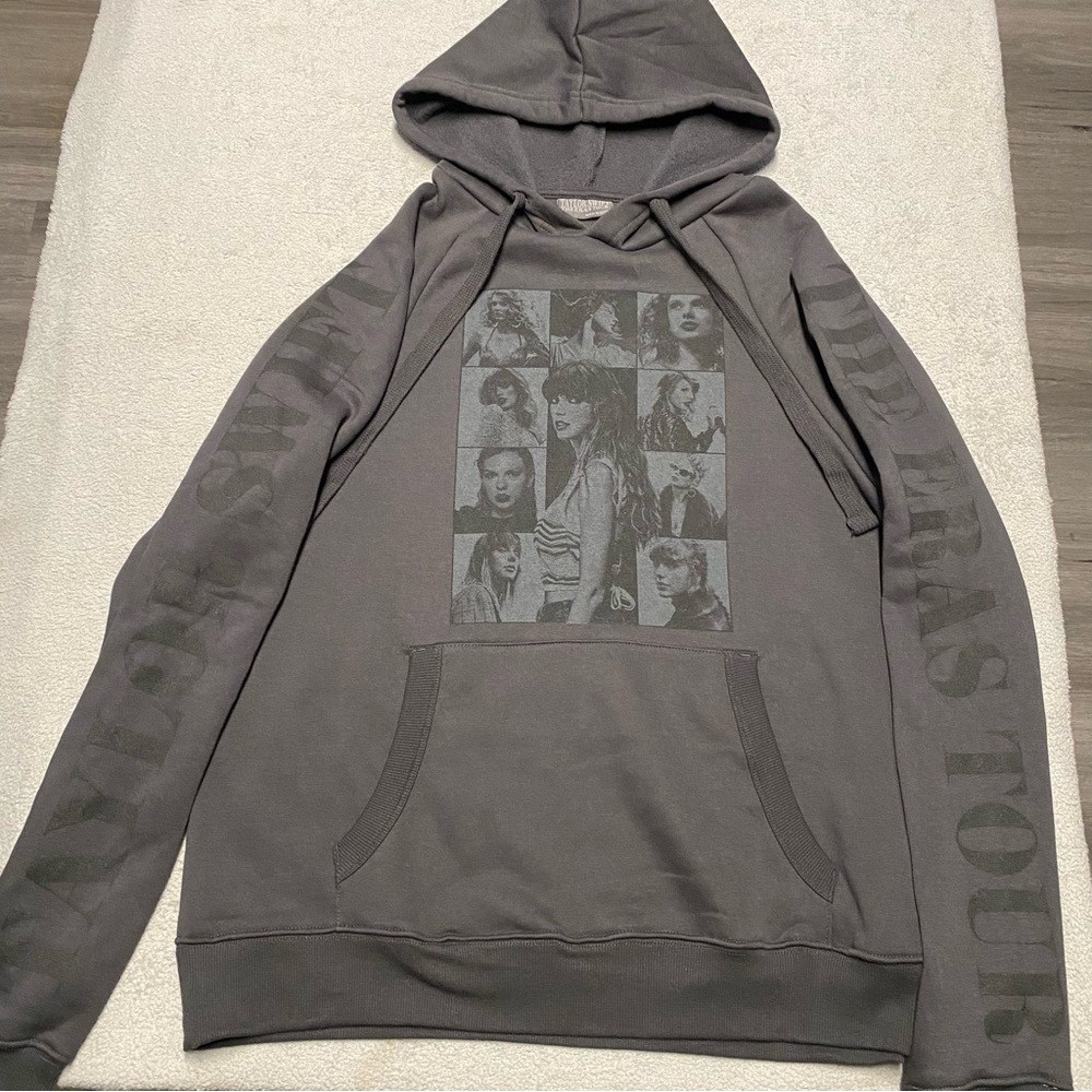 Taylor Swift‎ Eras Tour Hoodie Charcoal Gray Graphic Print Small Oversized